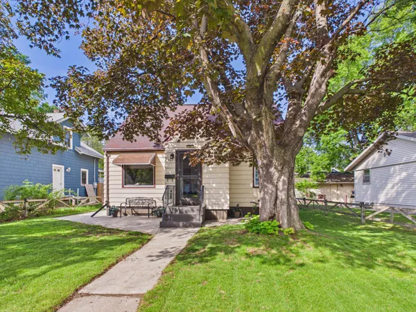 $234,900 | 421 Raymond Avenue Northeast, St. Cloud, MN 56304