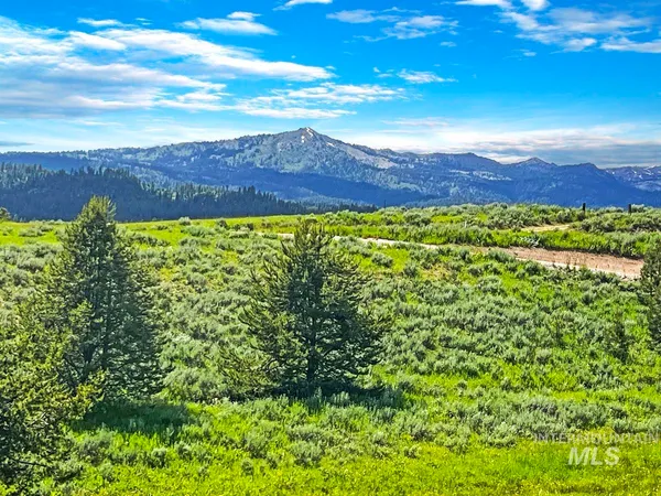 $174,900 | 10342 Gamann Drive, Cascade, ID 83611