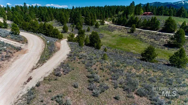 $174,900 | 10342 Gamann Drive, Cascade, ID 83611