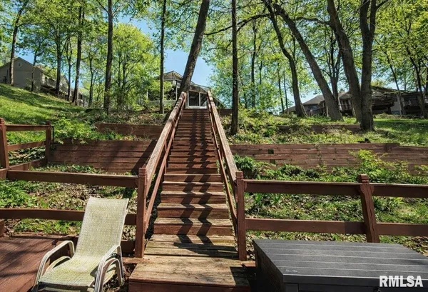 $499,900 | 119 Birch Court, Dahinda, IL 61428