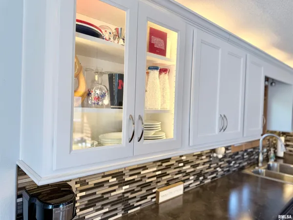 $499,900 | 119 Birch Court, Dahinda, IL 61428