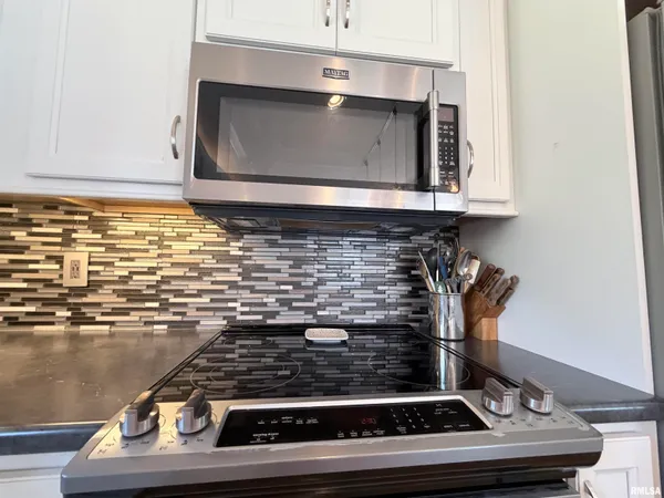 $499,900 | 119 Birch Court, Dahinda, IL 61428