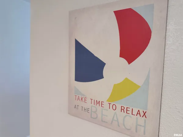 $499,900 | 119 Birch Court, Dahinda, IL 61428