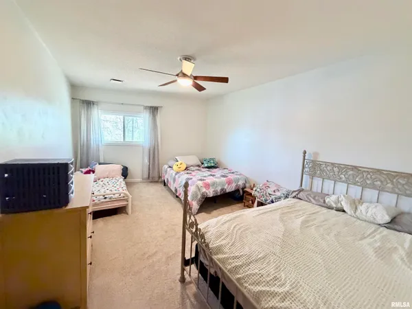 $499,900 | 119 Birch Court, Dahinda, IL 61428
