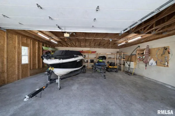 $499,900 | 119 Birch Court, Dahinda, IL 61428