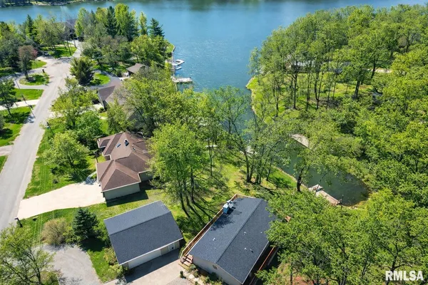 $499,900 | 119 Birch Court, Dahinda, IL 61428