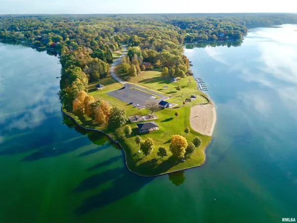 $499,900 | 119 Birch Court, Dahinda, IL 61428