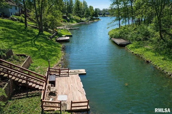 $499,900 | 119 Birch Court, Dahinda, IL 61428