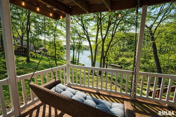 $499,900 | 119 Birch Court, Dahinda, IL 61428