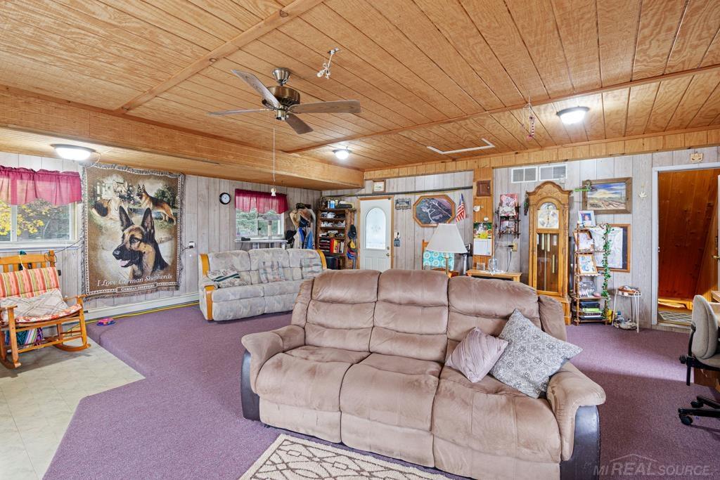 6186 Hunters Creek Road Imlay City, MI 48444 - Photo 24 of 53 50127321-23.JPG