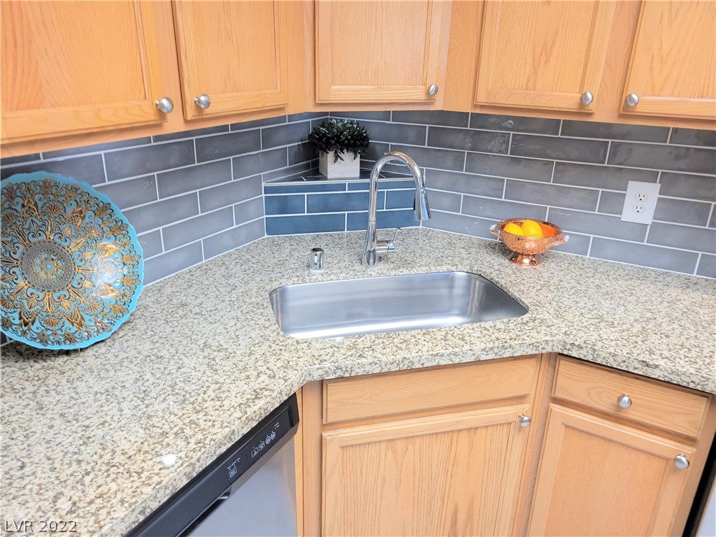 9580 West Reno Avenue, Unit 138 Las Vegas, NV 89148 - Photo 6 of 35