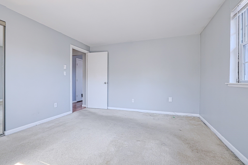 96 Richardson Road, Unit B28 Chelmsford, MA 01863 - Photo 14 of 25