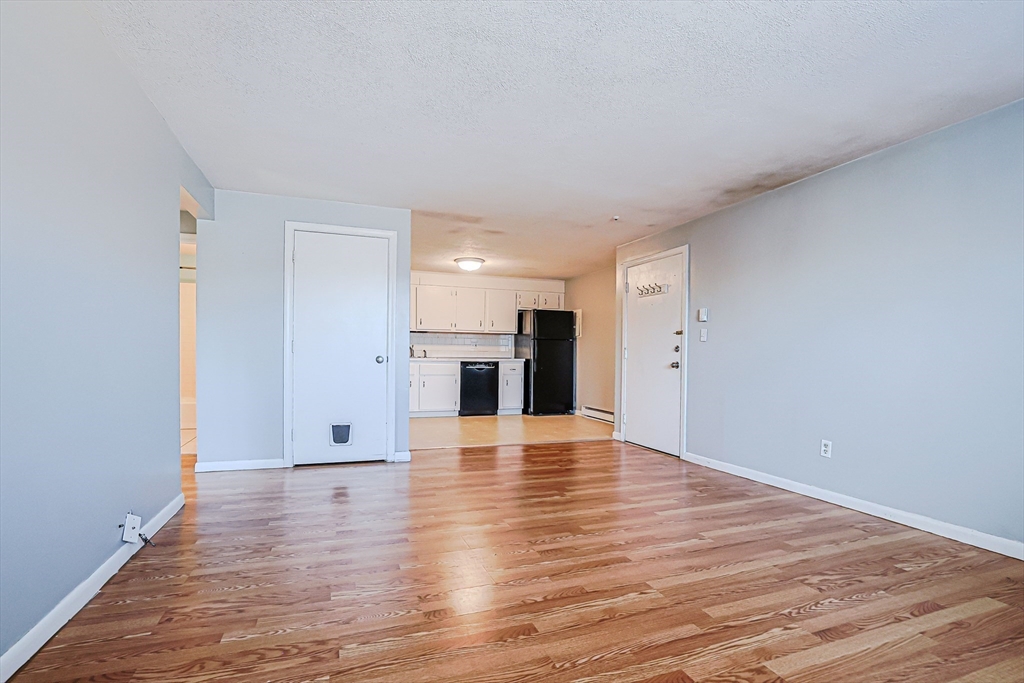 96 Richardson Road, Unit B28 Chelmsford, MA 01863 - Photo 3 of 25