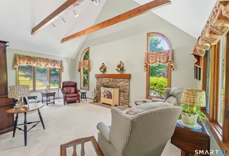 $850,000 | 16 Palestine Road, Newtown, CT 06470