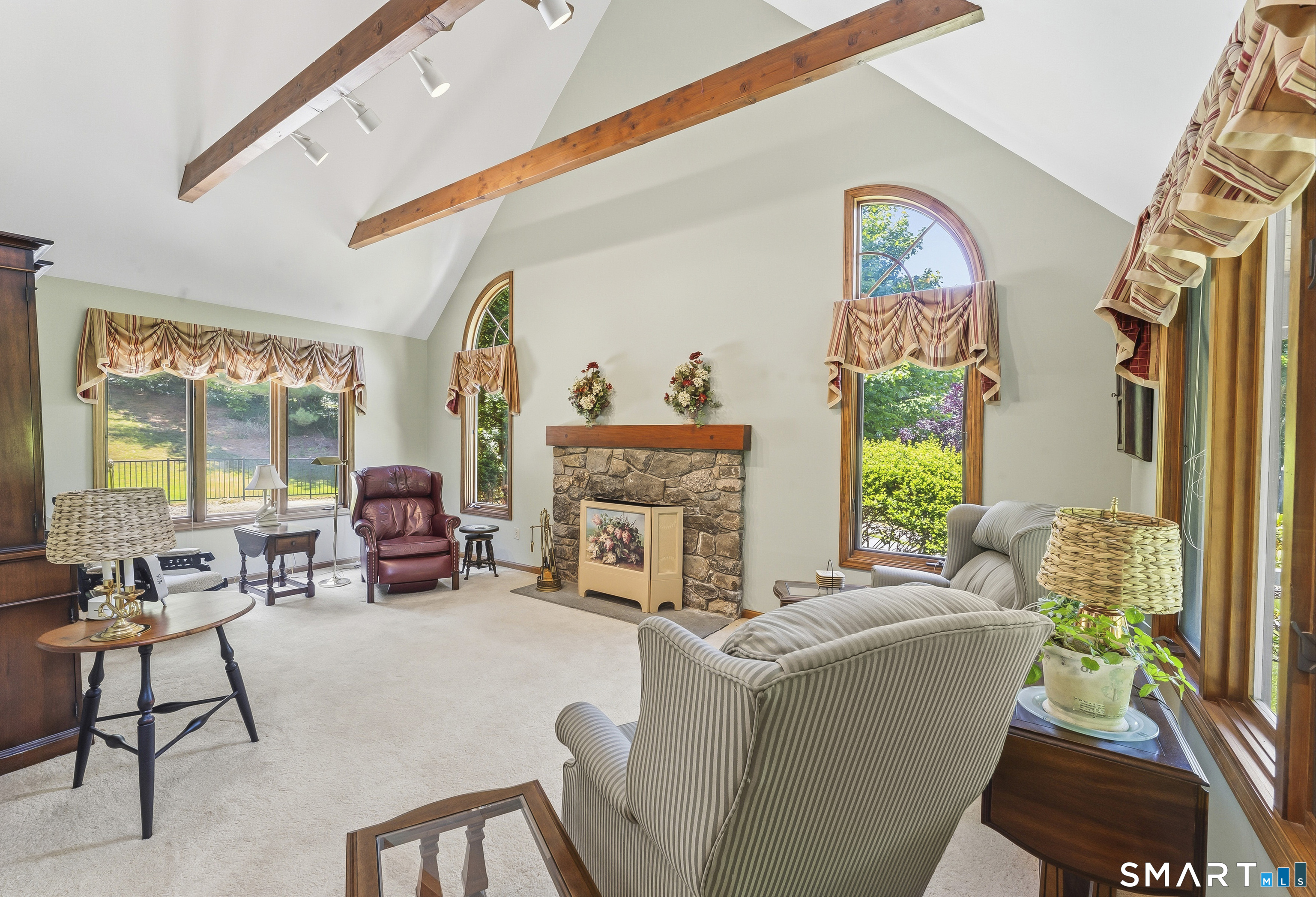 16 Palestine Road Newtown, CT 06470 - Photo 5 of 40
