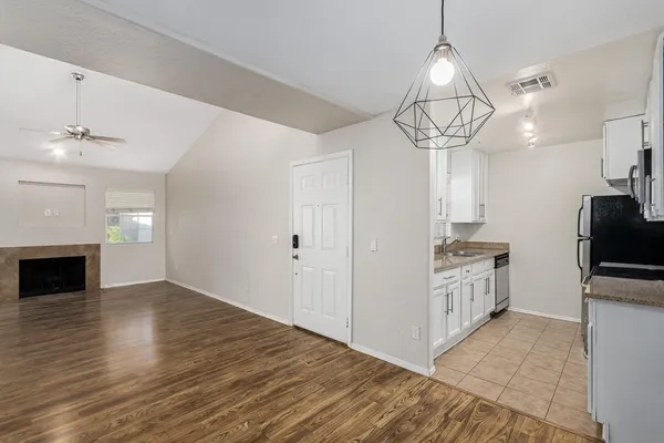 $1,700 | 14145 North 92nd Street, Unit 2053, Scottsdale, AZ 85260