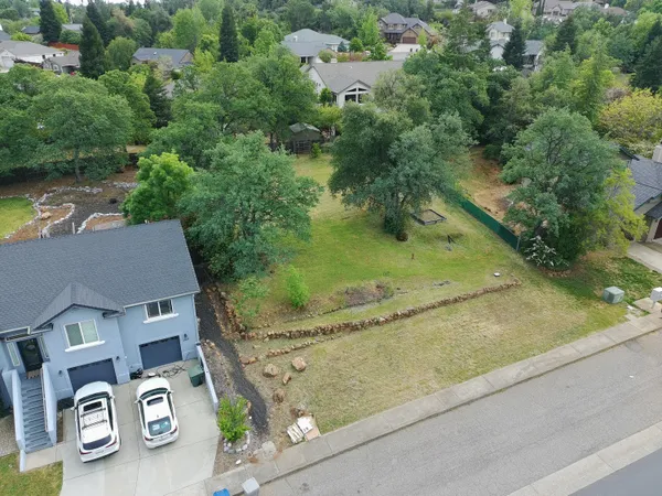 $66,900 | 1433 Lakeside Drive, Redding, CA 96001