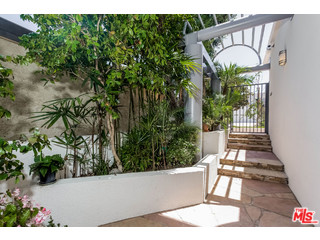 7913 West 80th Street Playa del Rey, CA 90293 - Photo 3 of 33 Gallery Image 3