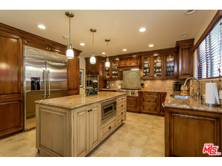 7913 West 80th Street Playa del Rey, CA 90293 - Photo 4 of 33 Gallery Image 4