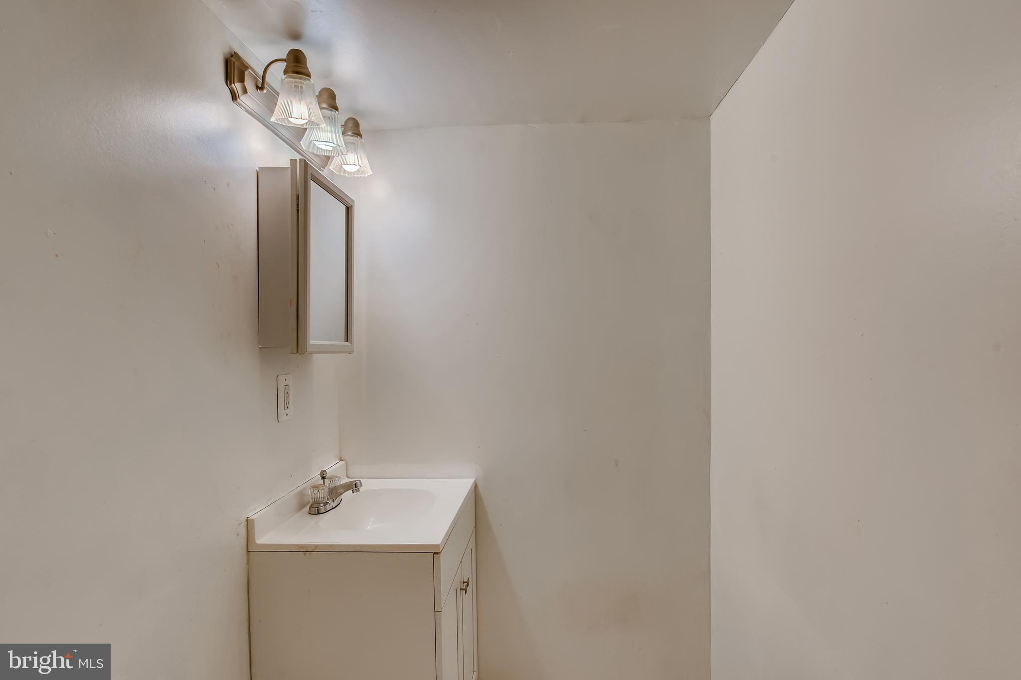 4014 Annellen Road Baltimore, MD 21215 - Photo 21 of 27 Gallery Image 21