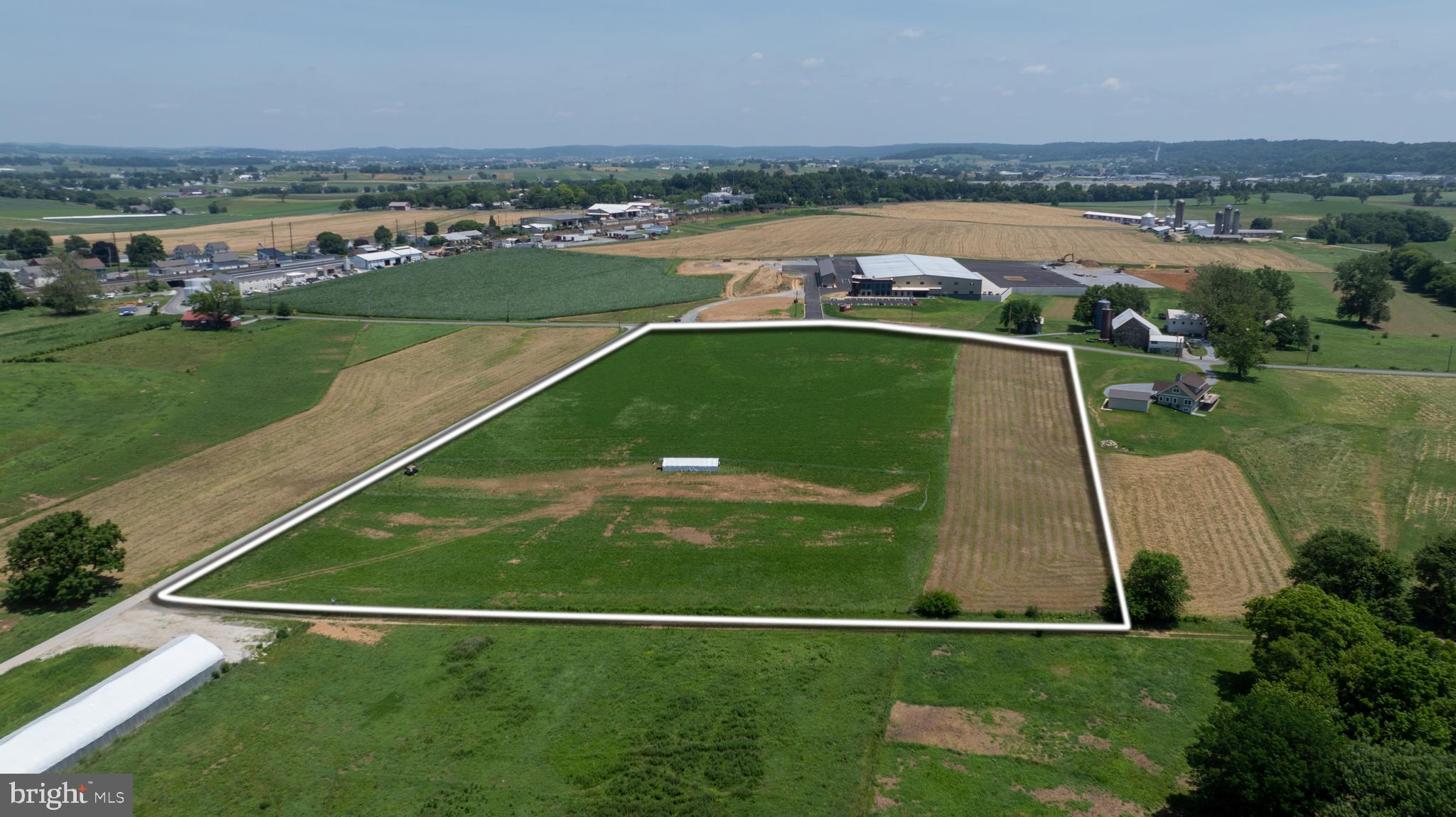 35 Kinzer Paradise, PA 17562 - Photo 2 of 5 an aerial view of a house
