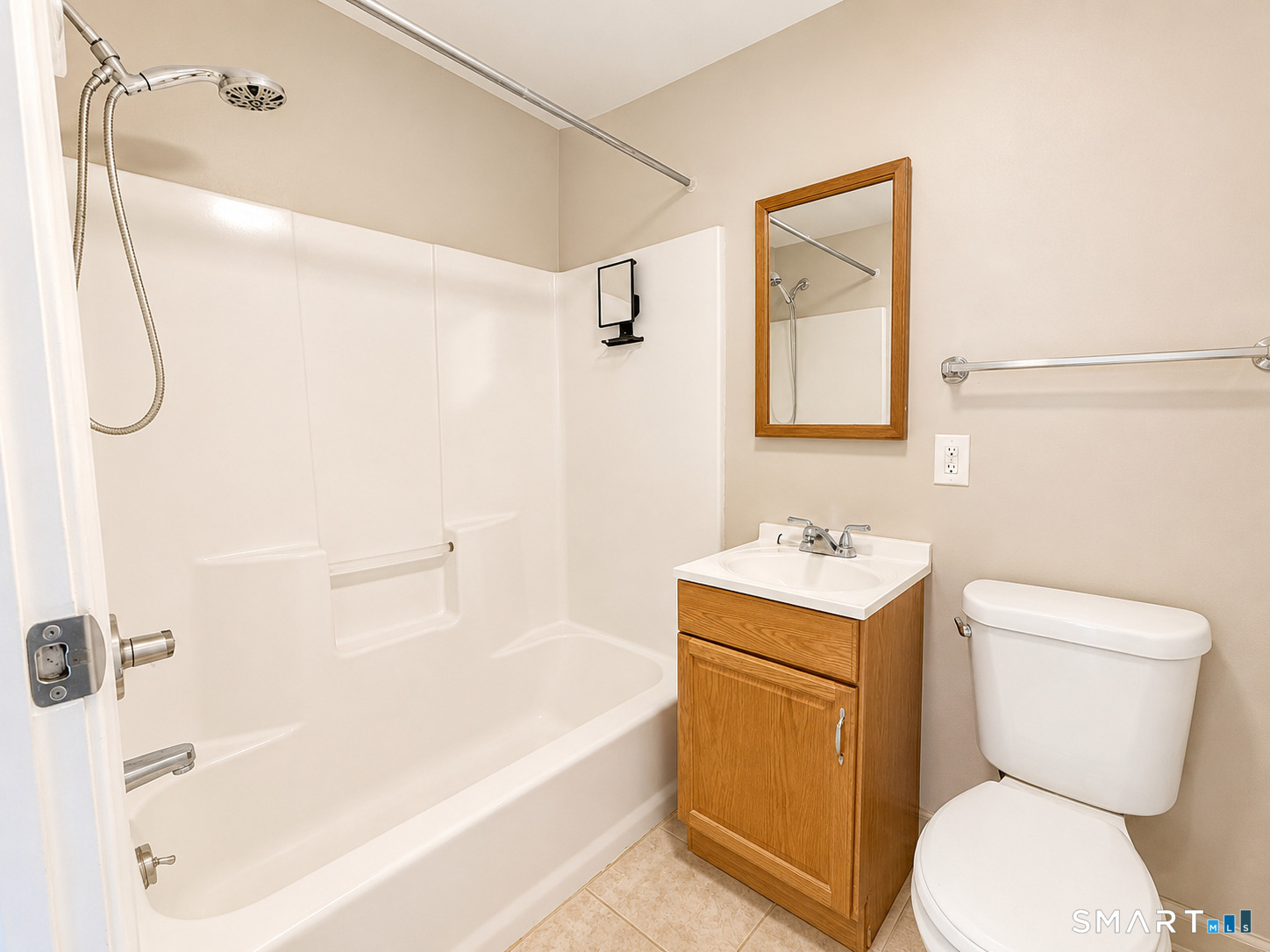 82 Main Street East Hampton, CT 06424 - Photo 7 of 34