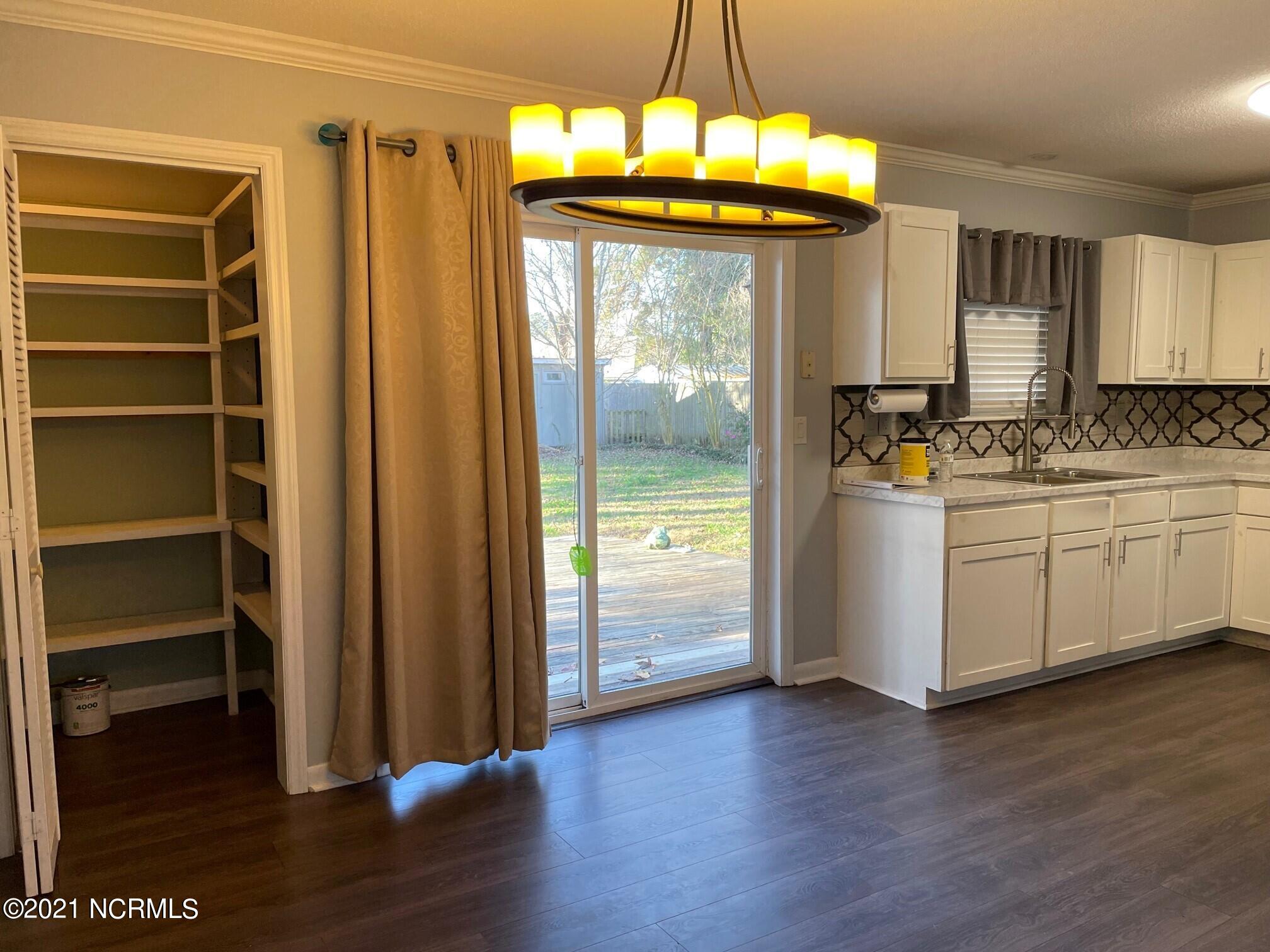 237 Brighton Road Wilmington, NC 28409 - Photo 4 of 16 3