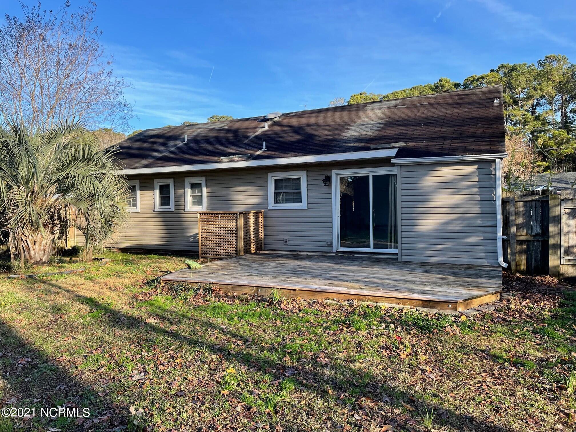 237 Brighton Road Wilmington, NC 28409 - Photo 5 of 16 4