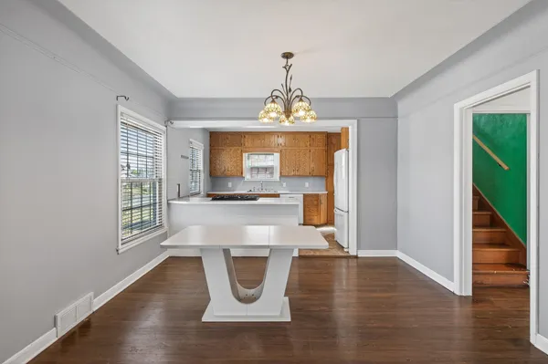 $309,000 | 930 Hawthorne Avenue East, St. Paul, MN 55106