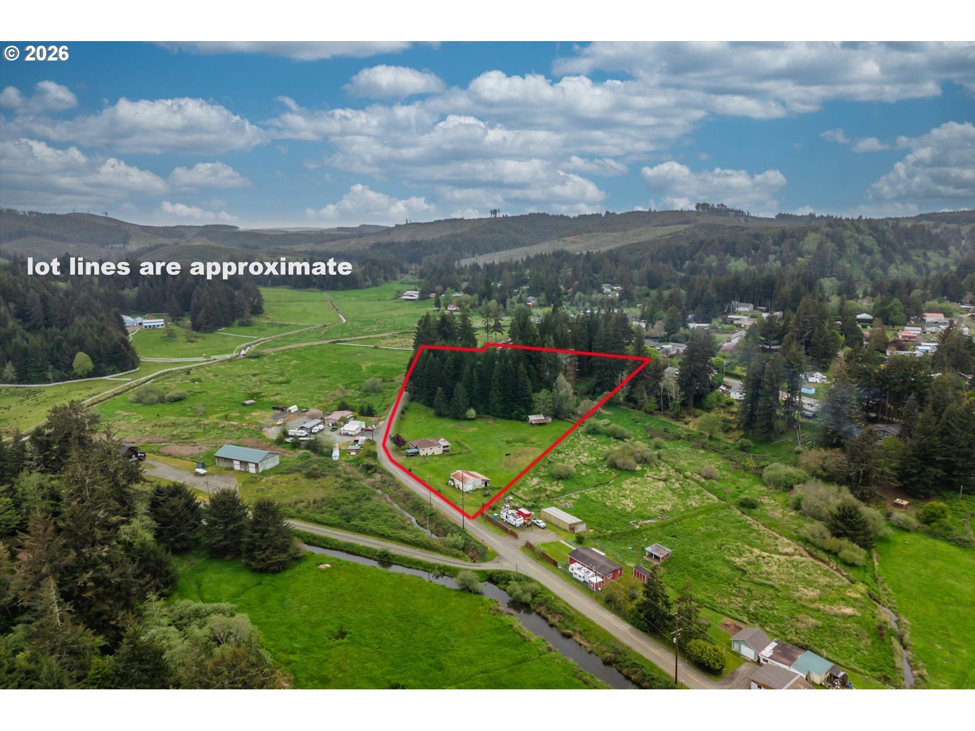 63008 Red Dyke Road Coos Bay, OR 97420 - Photo 3 of 18 a view of a city