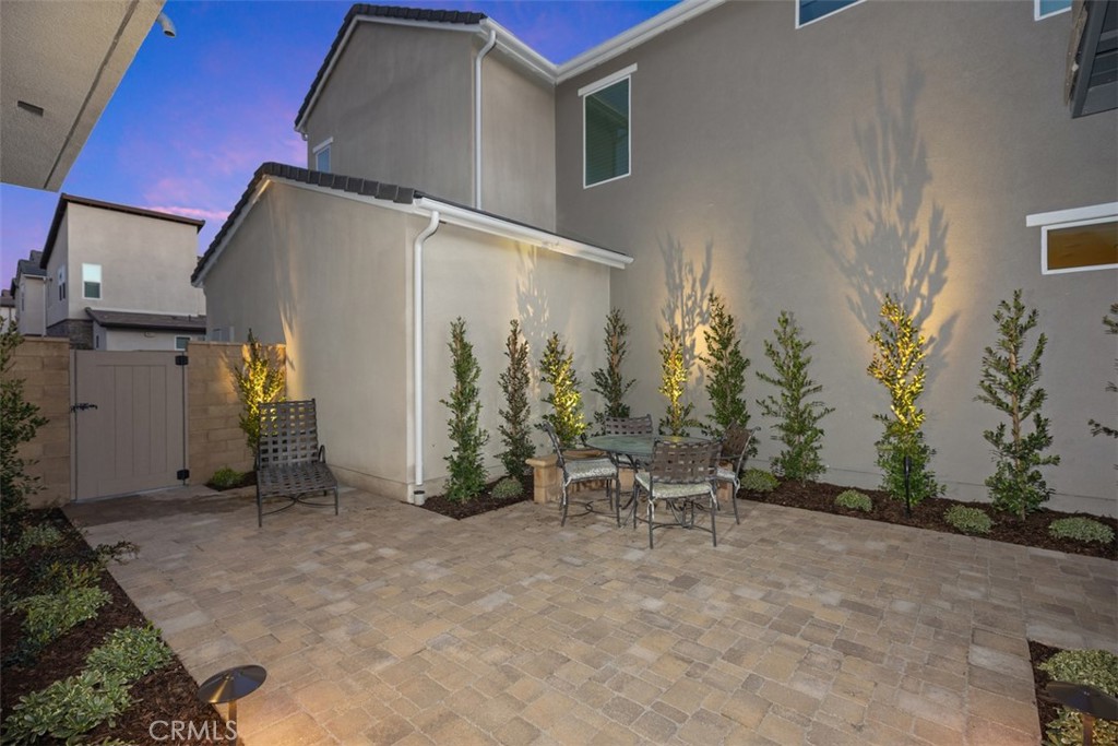 218 Sora Irvine, CA 92618 - Photo 5 of 65 a backyard of a house with outdoor seating