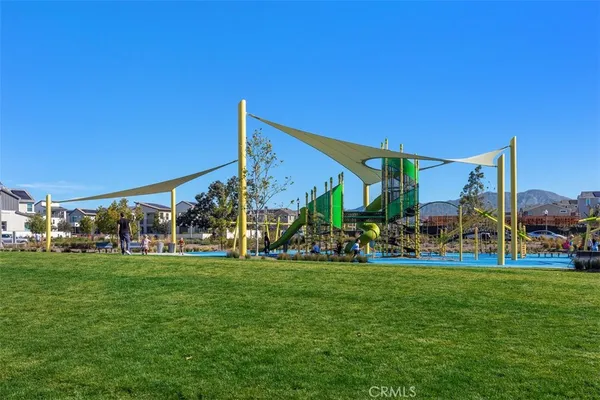 $5,750 | 218 Sora, Irvine, CA 92618