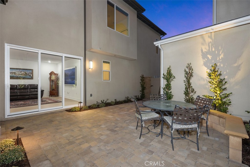 218 Sora Irvine, CA 92618 - Photo 7 of 65 a view of an outdoor seating area