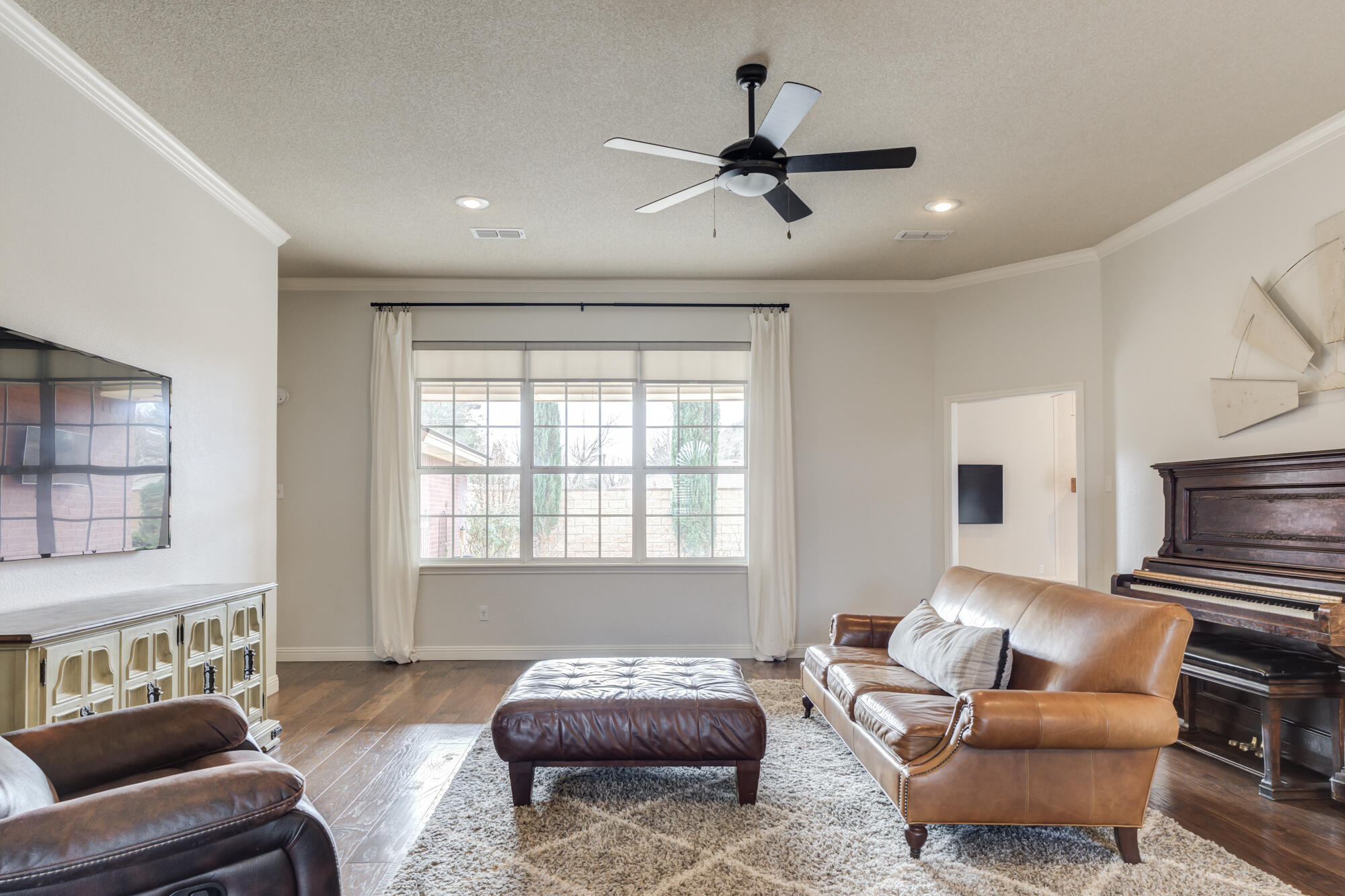 5407 72nd Street Lubbock, TX 79424 - Photo 5 of 56 DSC07581_2_3_4_5