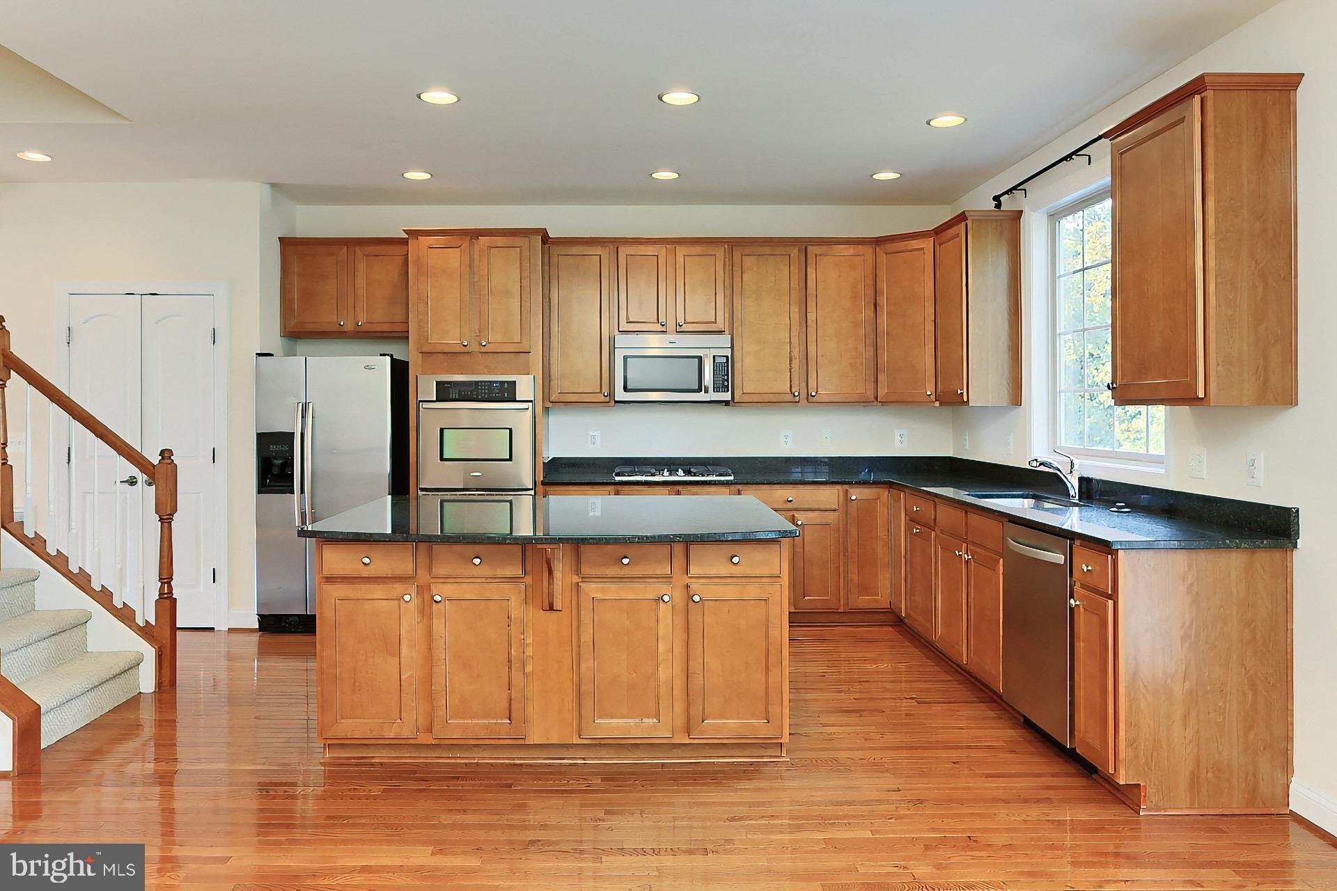 22219 Falling Terrace Ashburn, VA 20148 - Photo 14 of 45