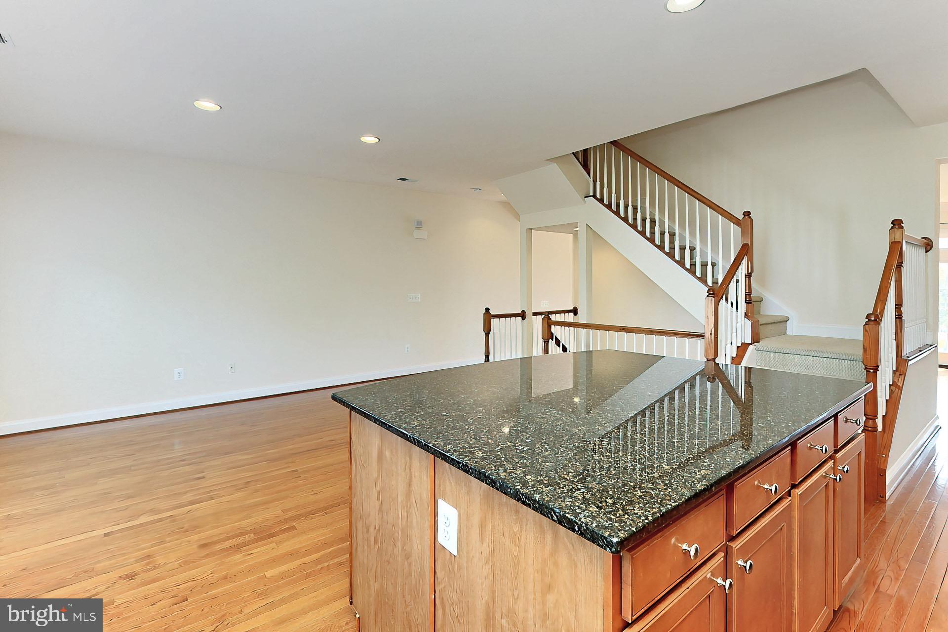 22219 Falling Terrace Ashburn, VA 20148 - Photo 17 of 45