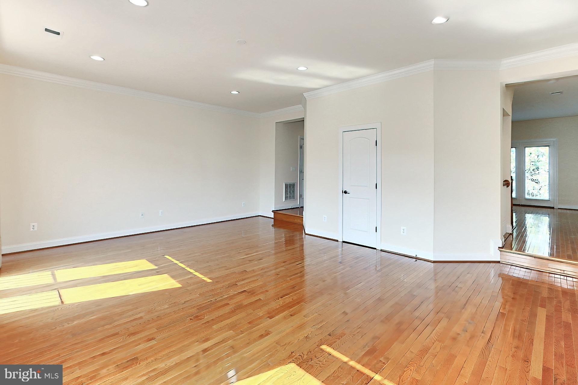 22219 Falling Terrace Ashburn, VA 20148 - Photo 21 of 45