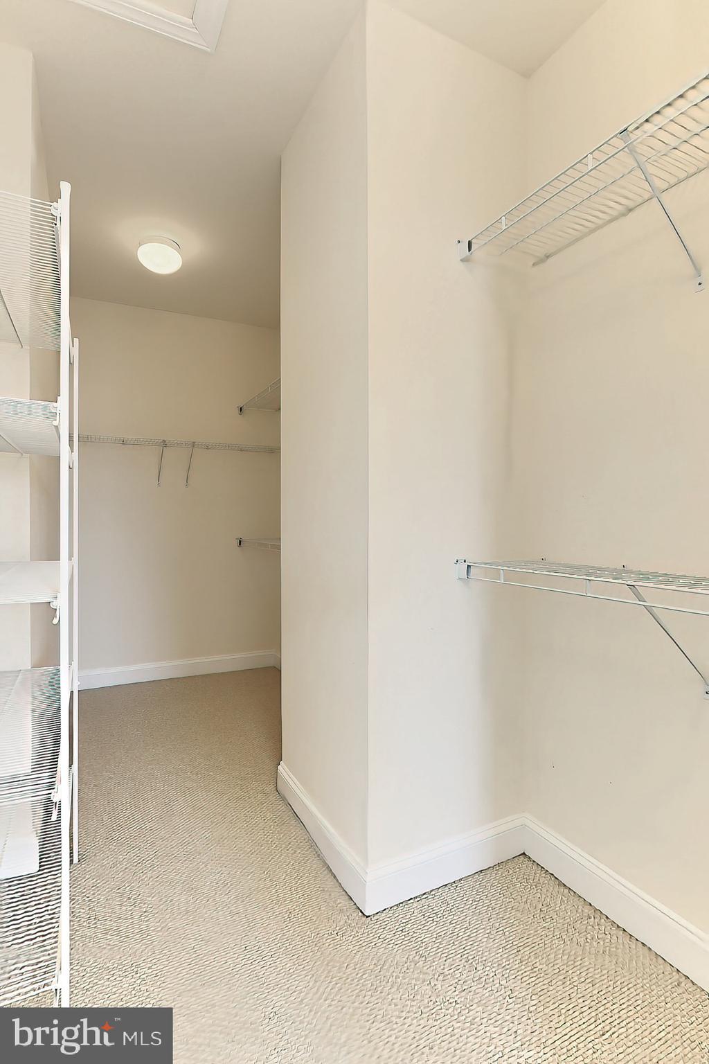 22219 Falling Terrace Ashburn, VA 20148 - Photo 29 of 45