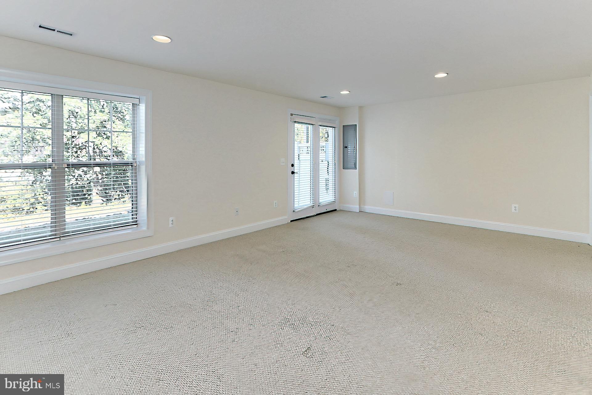 22219 Falling Terrace Ashburn, VA 20148 - Photo 37 of 45