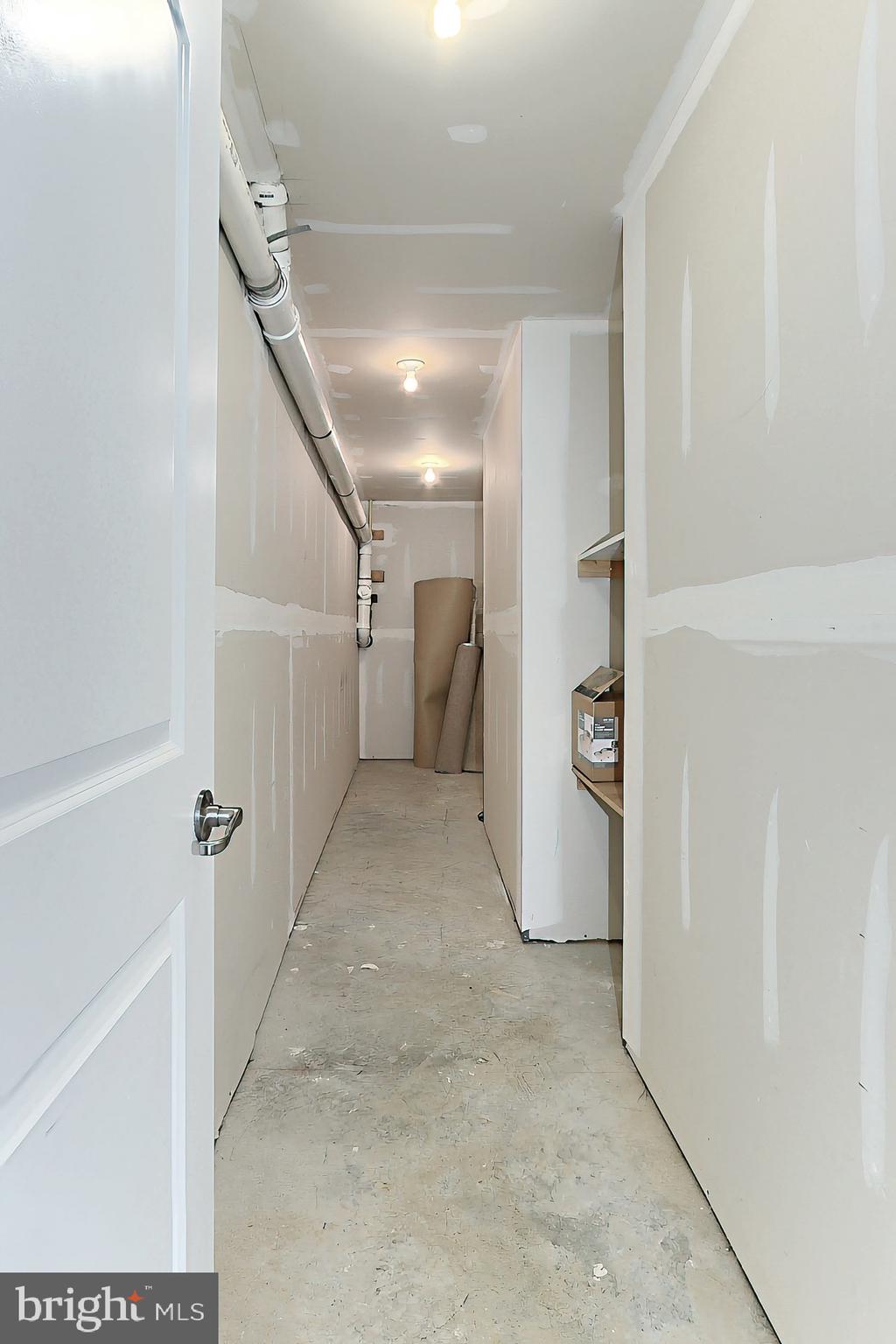 22219 Falling Terrace Ashburn, VA 20148 - Photo 38 of 45