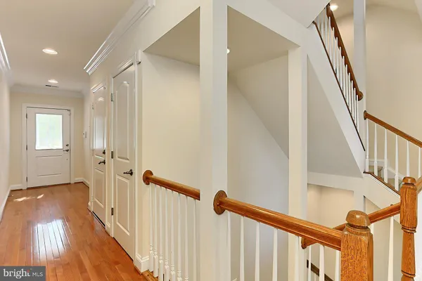 $3,550 | 22219 Falling Terrace, Ashburn, VA 20148