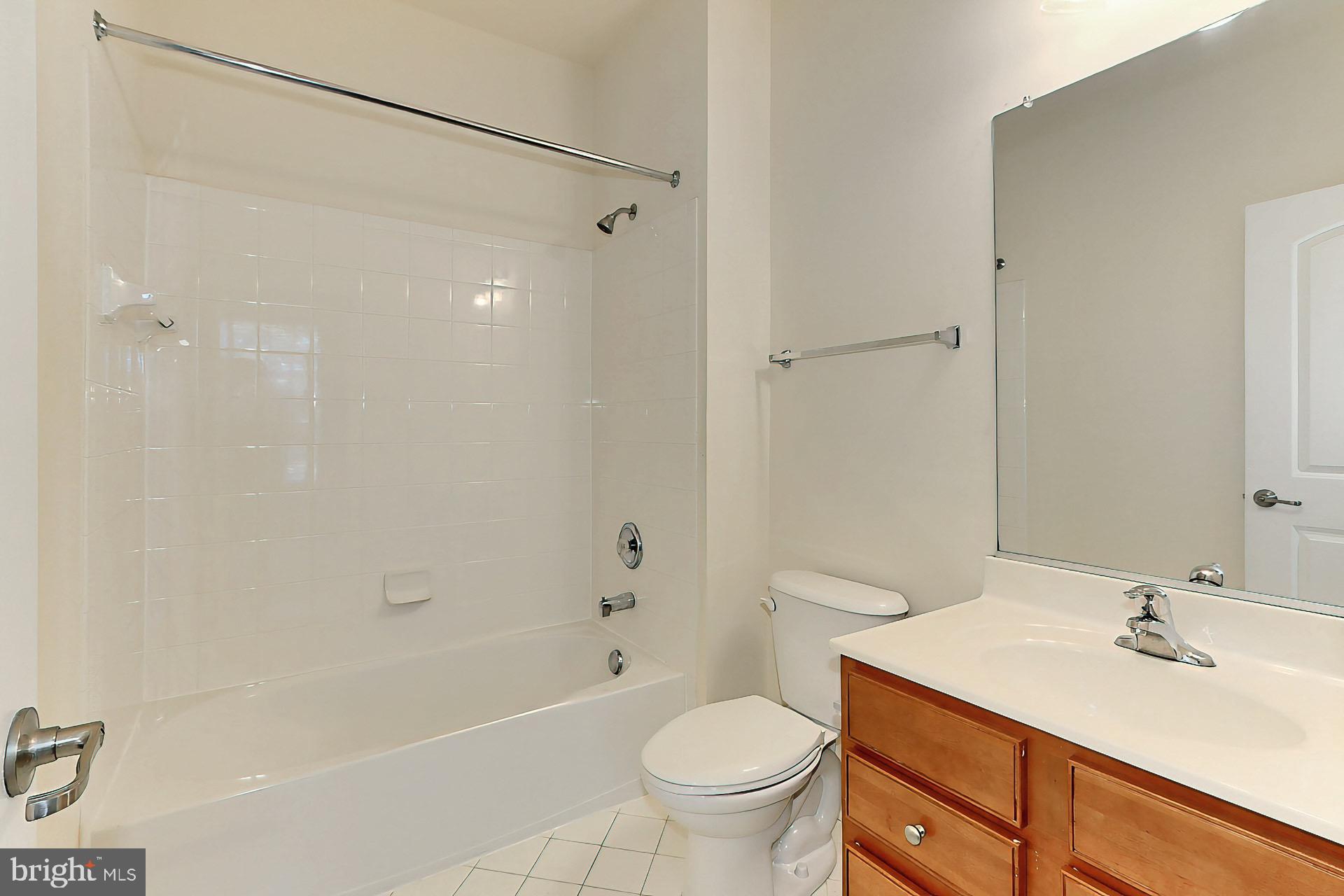 22219 Falling Terrace Ashburn, VA 20148 - Photo 10 of 45 Main level 3rd full bath