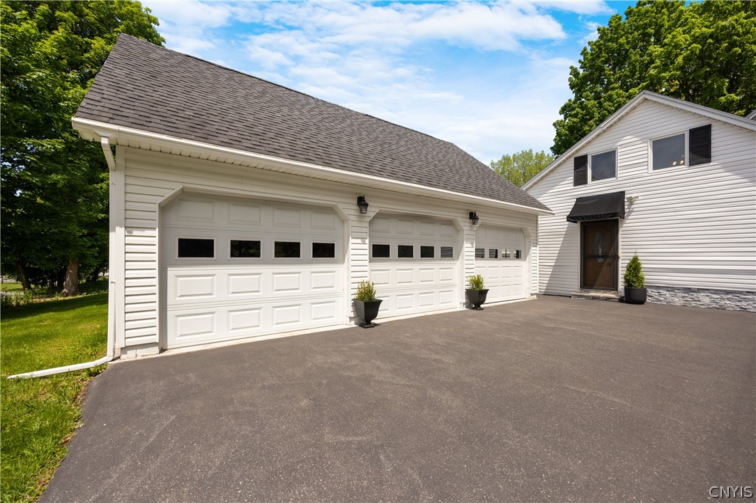 6007 Hamilton Road Syracuse, NY 13212 - Photo 35 of 49