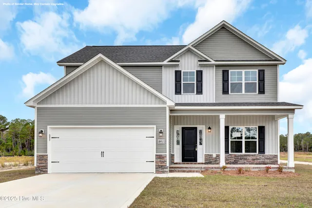 $370,900 | 913 Wild Azalea Way, Hubert, NC 28539