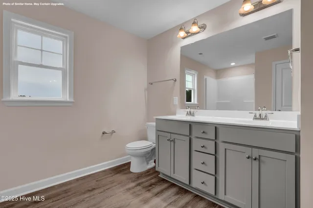 $370,900 | 913 Wild Azalea Way, Hubert, NC 28539