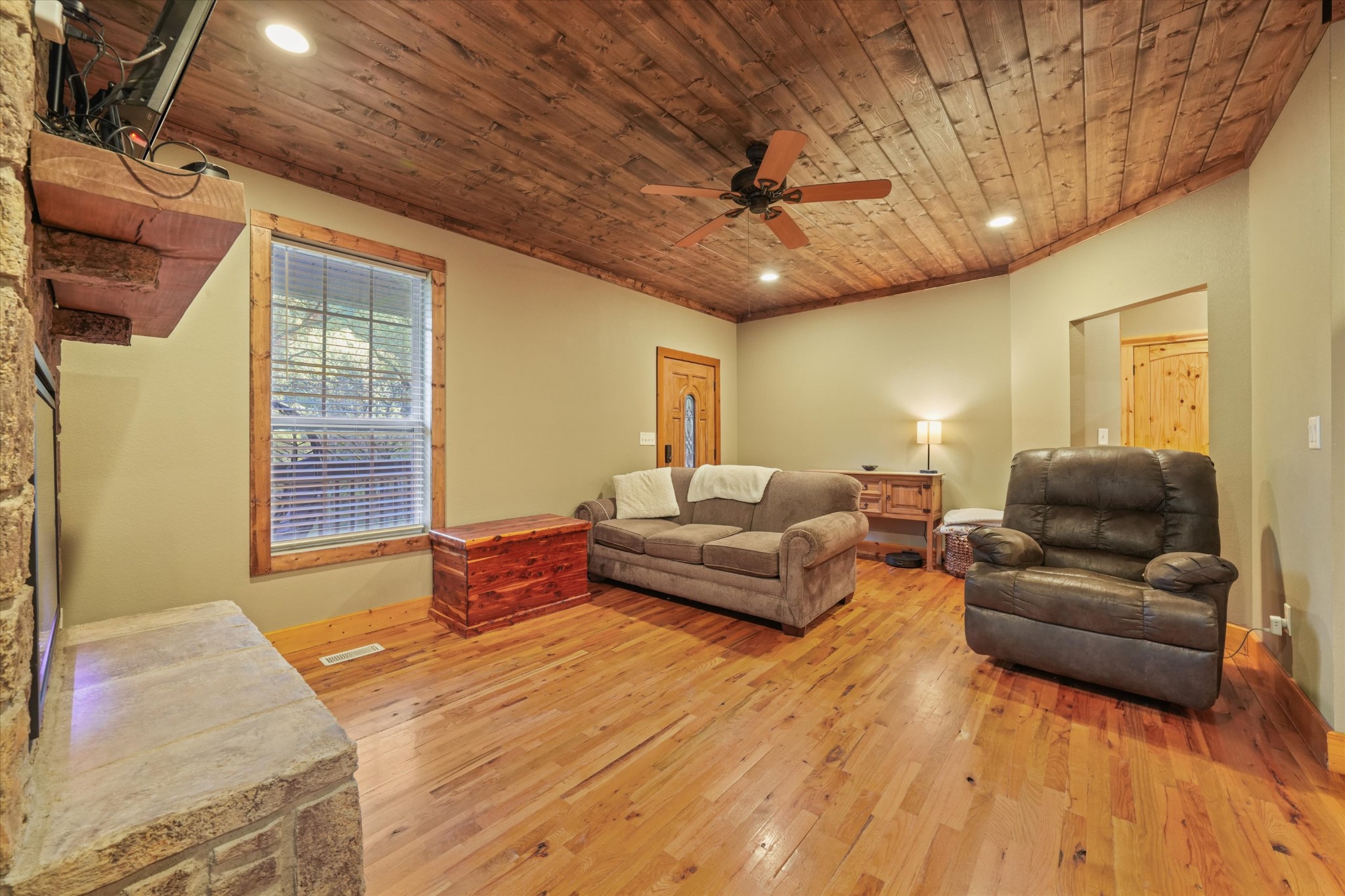 4876 Pearl Valley Road Sevierville, TN 37876 - Photo 10 of 43 Gallery Image 10