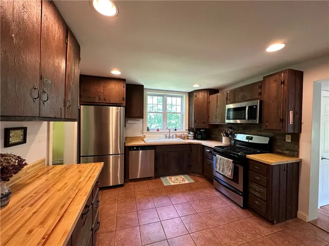 $350,000 | 438 County Highway, Oneonta, NY 13820