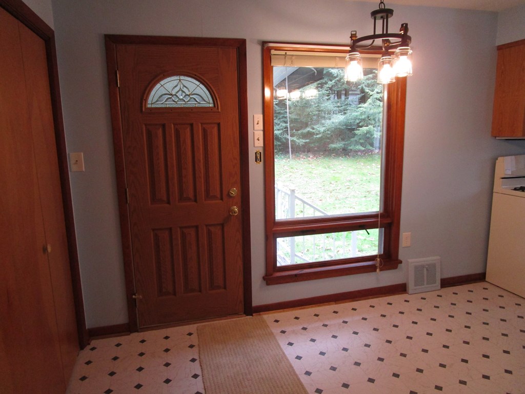 318 Gurney Road Franklin, PA 16323 - Photo 6 of 19 Gallery Image 6