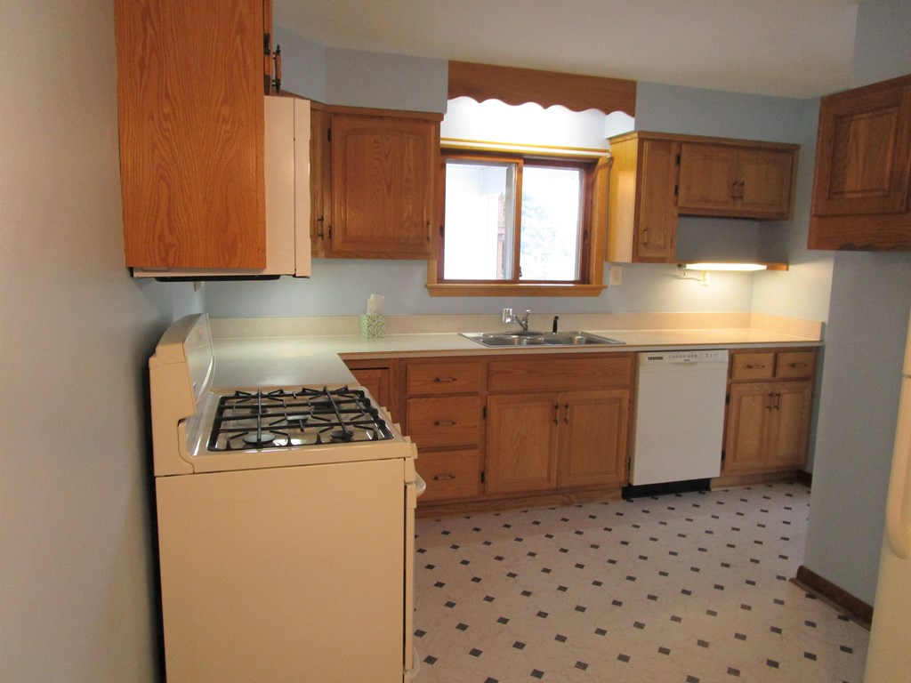 318 Gurney Road Franklin, PA 16323 - Photo 7 of 19 Gallery Image 7
