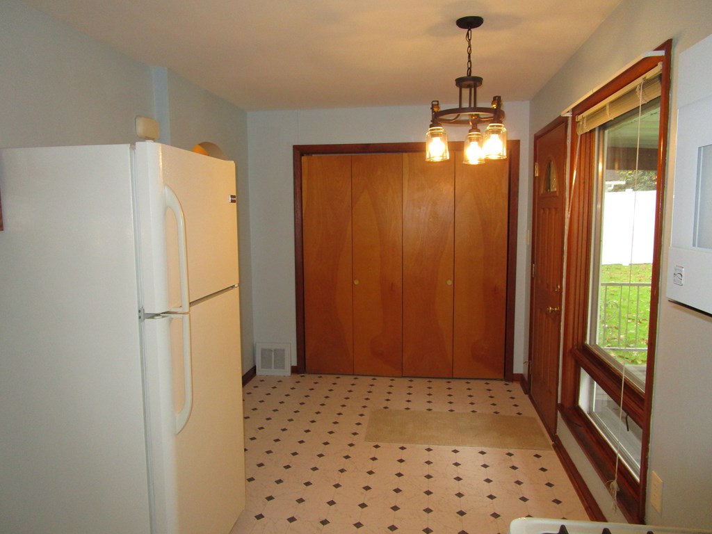 318 Gurney Road Franklin, PA 16323 - Photo 8 of 19 Gallery Image 8